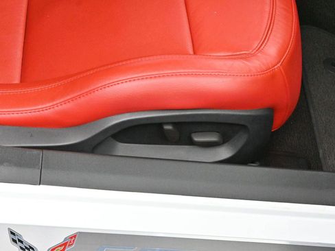 Used 2014 Chevrolet Corvette Stingray Coupe image 27