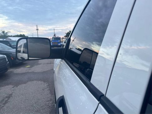 Used 2022 RAM 2500 Tradesman w/ Chrome Appearance Group AWD/4WD image 26