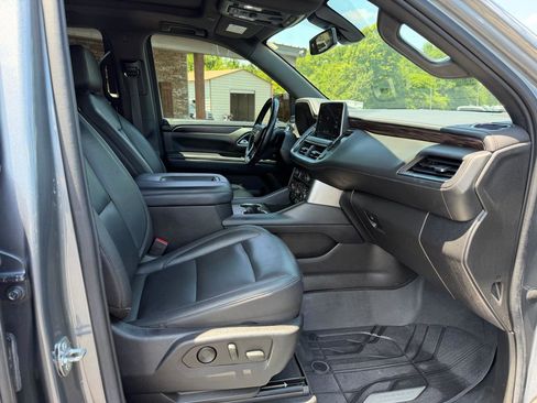 Used 2021 Chevrolet Tahoe LT w/ Rear Media and Nav Package AWD/4WD image 15