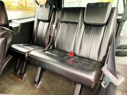Used 2016 Lincoln Navigator L Select AWD/4WD image 7