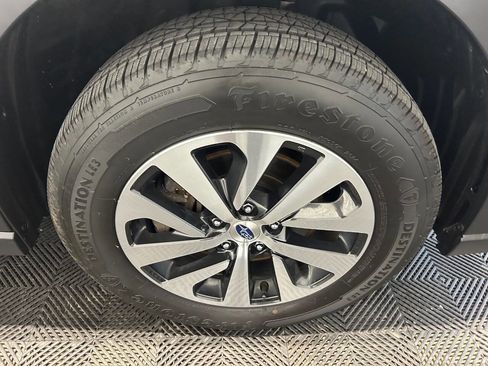 Used 2022 Subaru Outback Premium AWD/4WD image 37