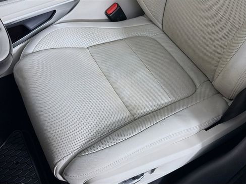 Used 2021 Jaguar F-PACE S image 21