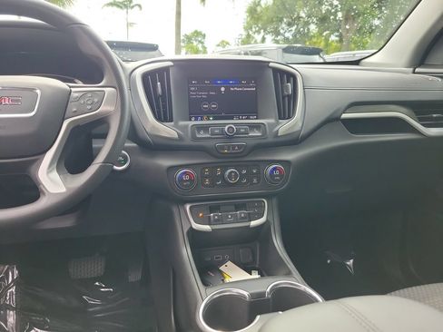 Certified 2023 GMC Terrain SLE w/ Driver Convenience Package FWD image 20