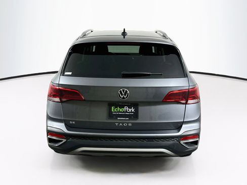 Used 2024 Volkswagen Taos SE FWD image 7