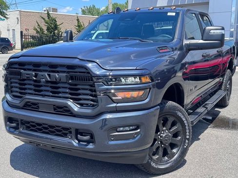 Used 2026 RAM 2500 Big Horn AWD/4WD image 3
