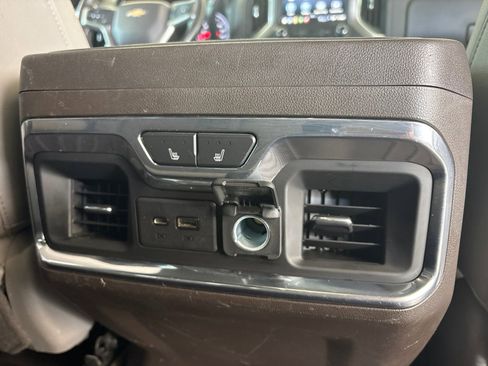 Used 2021 Chevrolet Silverado 1500 LTZ w/ LTZ Convenience Package II AWD/4WD image 18
