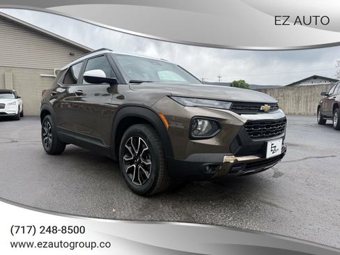 Used 2022 Chevrolet TrailBlazer ACTIV w/ Sun and Liftgate Package FWD image 1