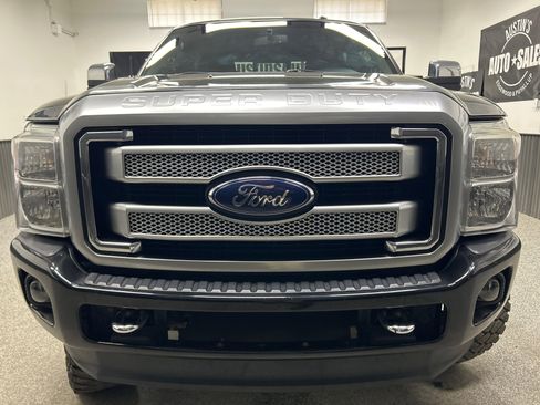 Used 2016 Ford F350 Platinum w/ Platinum Package AWD/4WD image 2