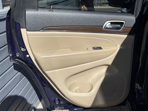 Used 2016 Jeep Grand Cherokee Limited image 33