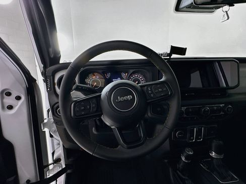 Used 2024 Jeep Wrangler Sport AWD/4WD image 12