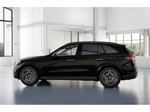 New 2026 Mercedes-Benz GLC 300 4MATIC image 33