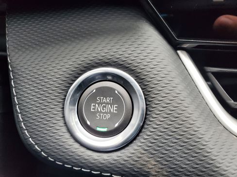 New 2026 Chevrolet Equinox LT w/ Convenience Package II FWD image 16