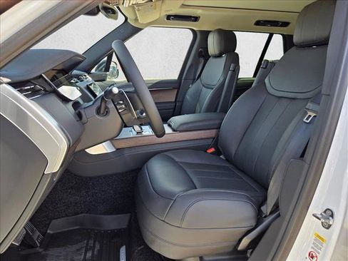 New 2026 Land Rover Range Rover SE image 4