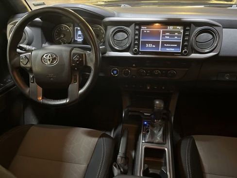 Used 2023 Toyota Tacoma TRD Sport w/ Technology Package image 25