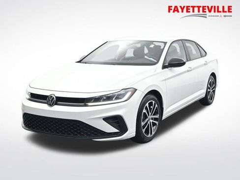 Used 2025 Volkswagen Jetta Sport FWD image 1
