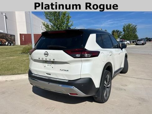 Used 2022 Nissan Rogue Platinum w/ Head-Up Display Package FWD image 3