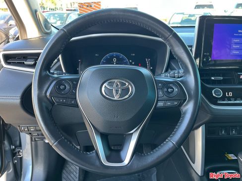 Certified 2023 Toyota Corolla Cross XLE w/ Convenience Package FWD image 22
