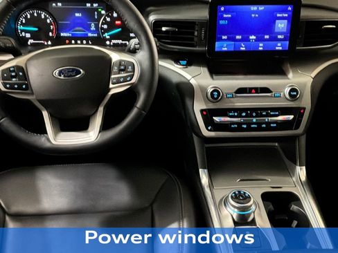 Used 2022 Ford Explorer XLT w/ Equipment Group 202A image 19