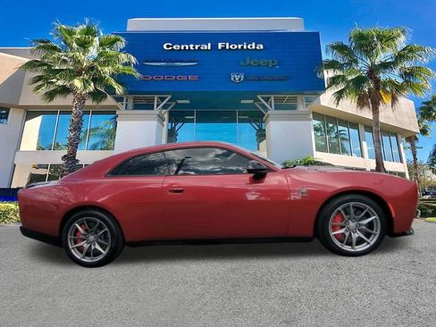 Used 2025 Dodge Charger R/T Scat Pack w/ Track Pack image 4