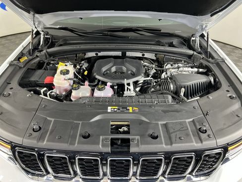 Used 2022 Jeep Grand Cherokee Limited 4xe AWD/4WD image 32