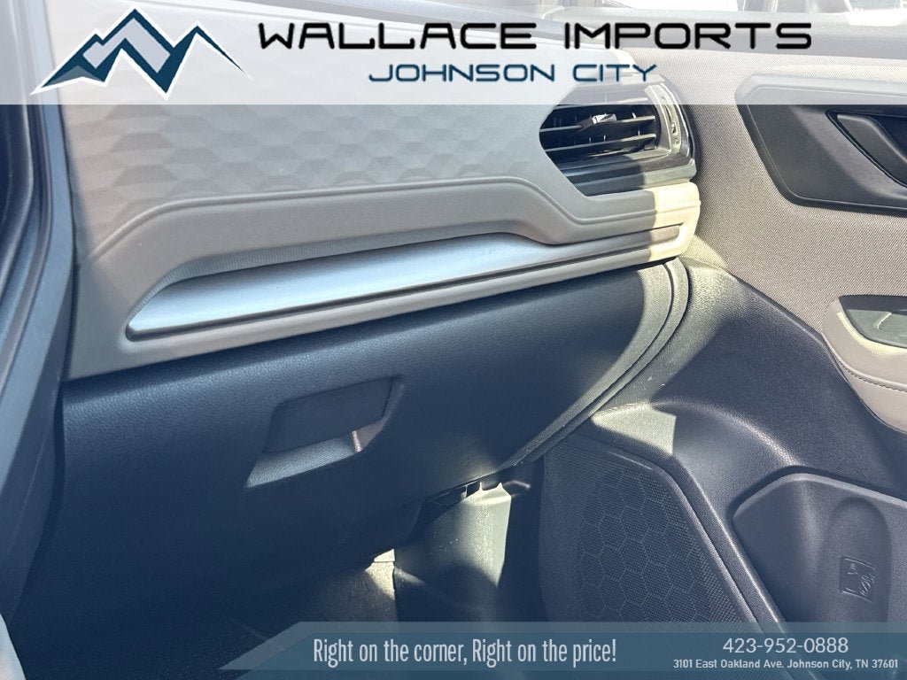 Used 2025 Subaru Forester AWD/4WD image 19
