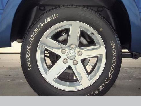 Used 2017 RAM 1500 Express AWD/4WD image 9