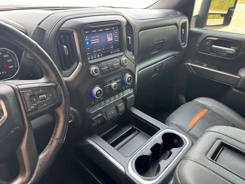 Used 2022 GMC Sierra 2500 AT4 image 29