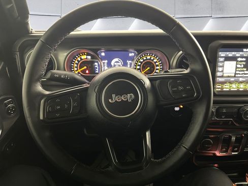 Used 2022 Jeep Wrangler Sport S image 9