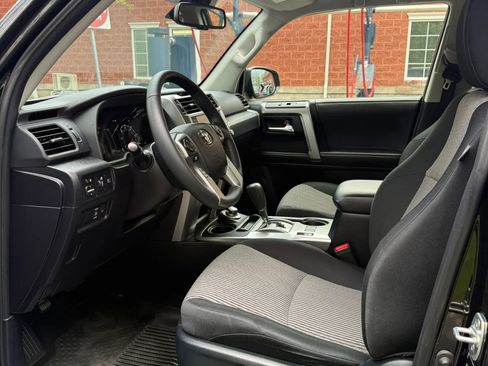 Used 2023 Toyota 4Runner SR5 AWD/4WD image 22
