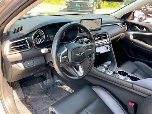 Used 2025 Genesis G70 2.5T AWD/4WD image 8
