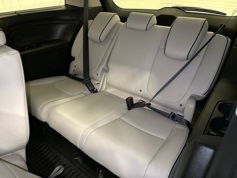 New 2026 Honda Odyssey Touring image 18
