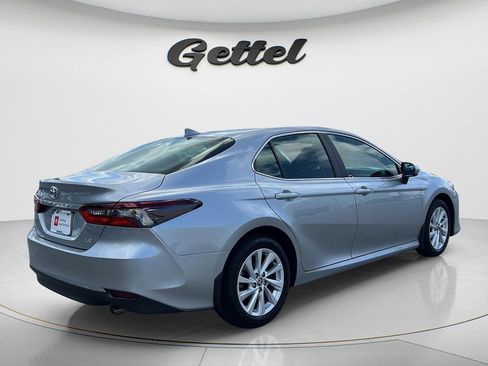 Used 2024 Toyota Camry LE FWD image 5