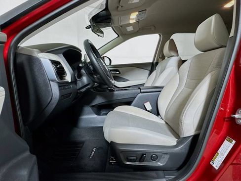 Used 2023 Nissan Rogue SV FWD image 17