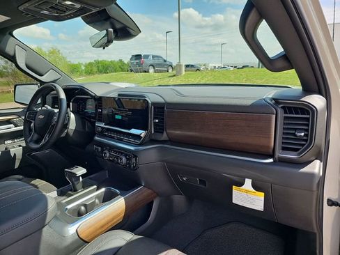 New 2026 Chevrolet Silverado 1500 High Country w/ Technology Package AWD/4WD image 30