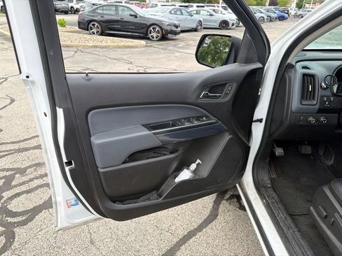 Used 2018 Chevrolet Colorado Z71 AWD/4WD image 14