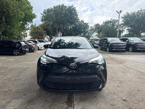 Used 2021 Toyota C-HR LE FWD image 22