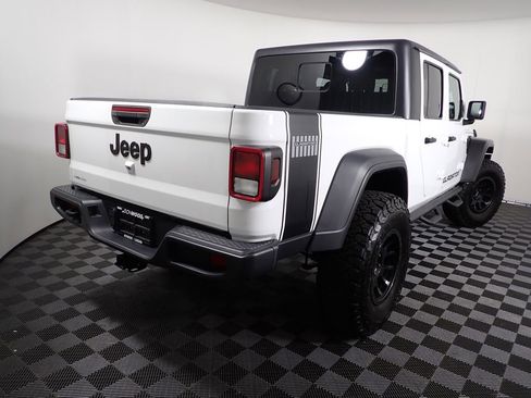 Used 2020 Jeep Gladiator Sport w/ Quick Order Package 24S AWD/4WD image 17