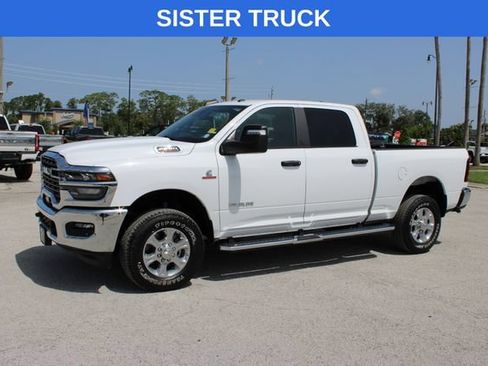 Used 2025 RAM 2500 Big Horn AWD/4WD image 5