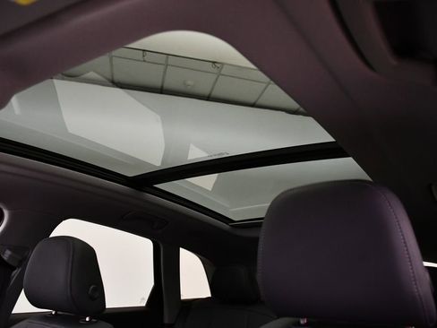 Used 2025 Audi Q5 Premium w/ Convenience Package image 17