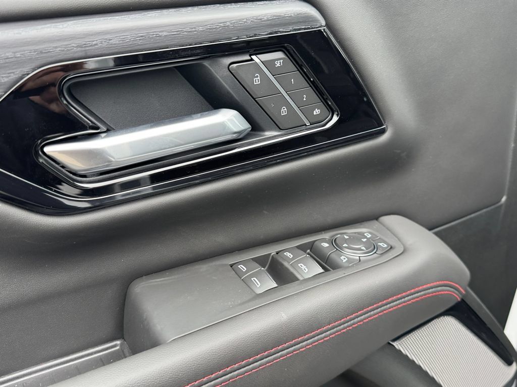 New 2026 GMC Yukon XL AT4 Ultimate AWD/4WD image 13