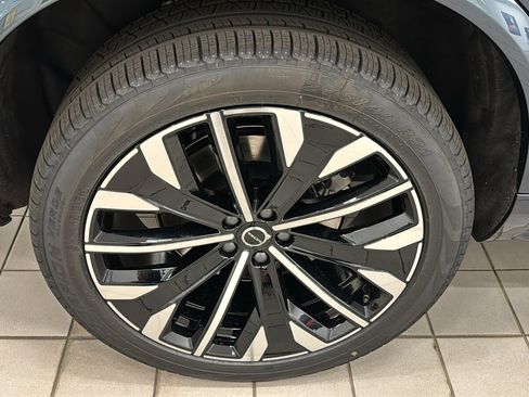 New 2026 Volvo XC90 T8 Ultra w/ Protection Package Premier AWD/4WD image 32