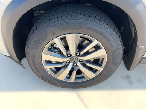 New 2025 Nissan Pathfinder SL image 20