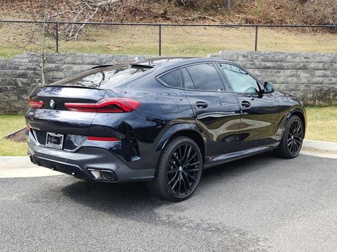 Used 2025 BMW X6 xDrive40i w/ Executive Package image 2