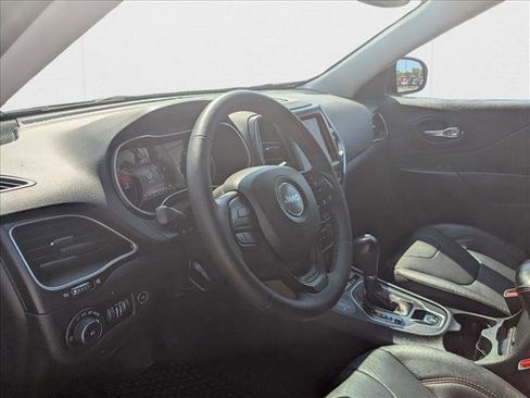 Used 2021 Jeep Cherokee Trailhawk w/ Technology Group image 10