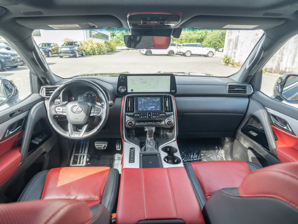 Used 2024 Lexus LX 600 F Sport AWD/4WD image 19