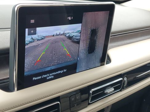 Used 2024 Lincoln Aviator Reserve w/ Equipment Group 201A image 17