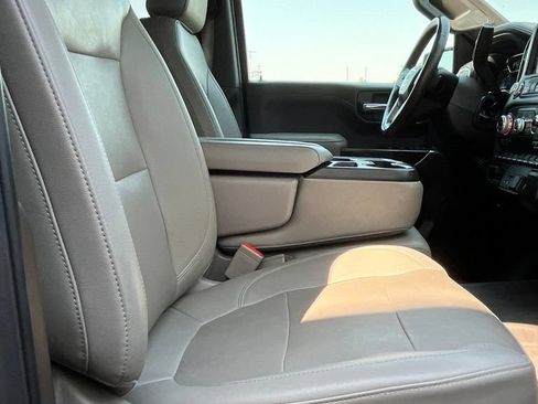 Used 2022 GMC Sierra 1500 SLT w/ Driver Alert Package II AWD/4WD image 12