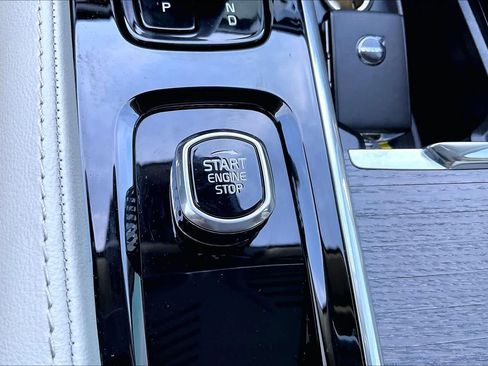 Used 2025 Volvo XC90 T8 Core w/ Climate Package image 33