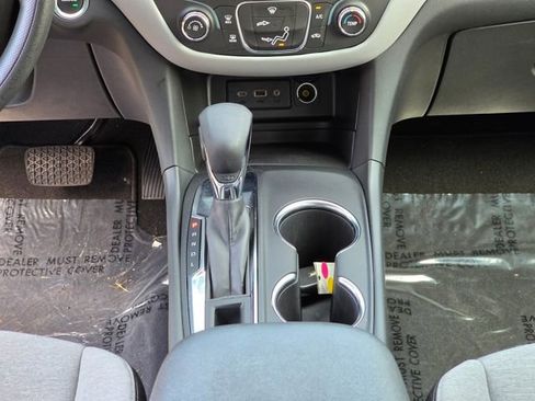 Used 2023 Chevrolet Equinox LT image 28