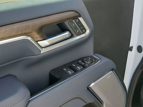 New 2026 Chevrolet Silverado 2500 High Country w/ High Country Premium Package AWD/4WD image 47